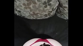 Branquinha gostosa se exibindo bunda enorme