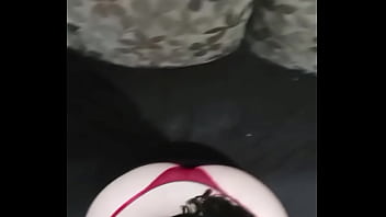 Branquinha gostosa se exibindo bunda enorme