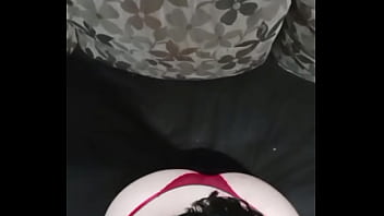 Branquinha gostosa se exibindo bunda enorme