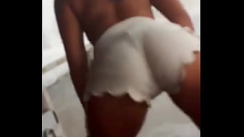 Rebolando pra excitar vocês Rebolando pra excitar vocês