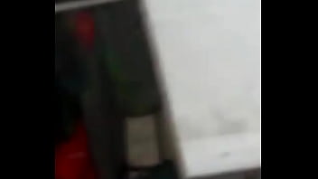 Rebolando pra excitar vocês