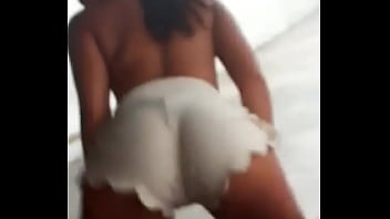Rebolando pra excitar vocês Rebolando pra excitar vocês