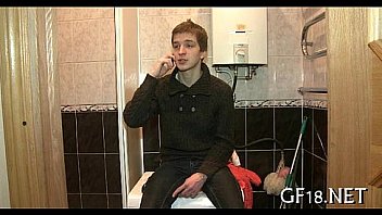 Chick widens lengthy legs