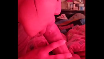 Me despierta con un oral