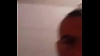 Baño espuma desnudo