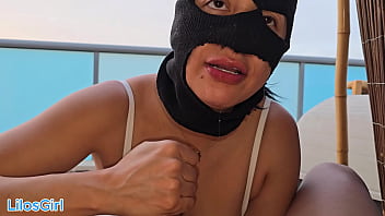 Chupando la verga del marido de mi amiga lilosgirl