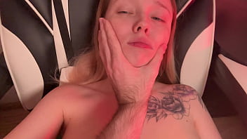 Hot girl with perfect body gives incredible blowjob and gets fucked