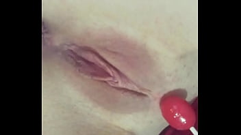 Mi Morrita Se Masturba Con Una Paleta thumbnail