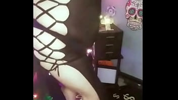 Kepi carter masturbating with money findom