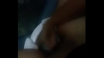 Mi Prima Se Masturba Para Mí Y Lo Graba thumbnail