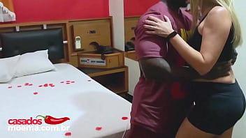 Ah o beijo quem gosta de beijar na boca comenta