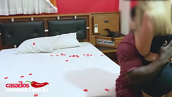 Ah o beijo quem gosta de beijar na boca comenta