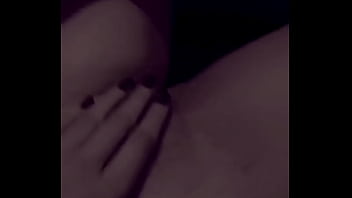 Tocandose con mi vergon