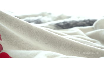 Only3x girls amy and jayla enjoy a petaled lesbian breakfast 4k