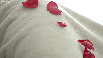 Only3x girls amy and jayla enjoy a petaled lesbian breakfast 4k