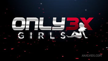 Only3x girls amy and jayla enjoy a petaled lesbian breakfast 4k