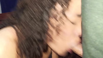 Venezolana cogiendo en cuatro con la tanga puesta