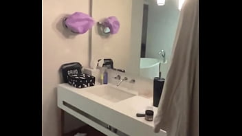 I really love this room aboutto soak in the tub