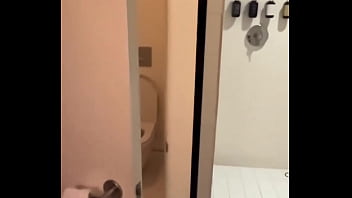 I really love this room aboutto soak in the tub