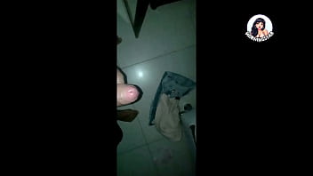 Metendo fundo na casada enquanto corno filma socando com vontade na safada