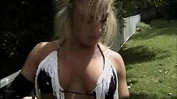 Montana gives a blowjob