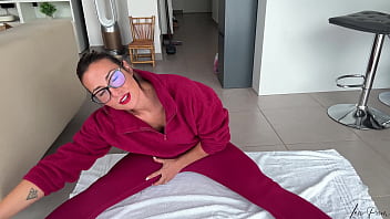 My workout quickly turns into a session of joy and pleasure masturbation