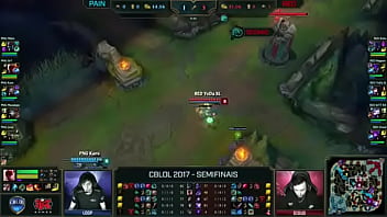 Nerdzinhbos e nerdzinhos gays sendo fodidos pela seleção