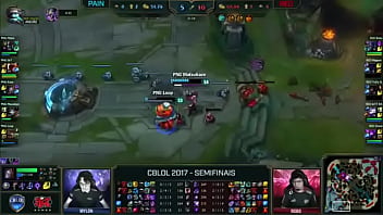 Nerdzinhbos e nerdzinhos gays sendo fodidos pela seleção