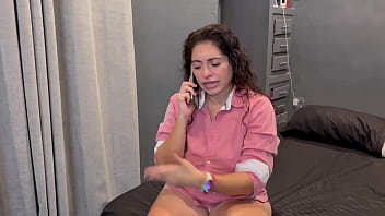 Big tits milf real hotwife cherry es la esposa de adrian una milf tetona de ojos verdes y vino para que le hicieran un anal dos singles siguiendo roleplay de esposa insatisfecha y 2 técnicos de aire