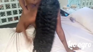 Alianca de dois deputantes milf e idoso