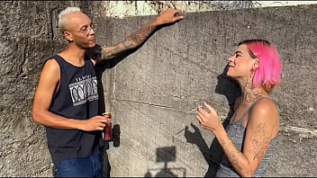 O Amigo Maloka Do Carmona Me Fodeu Todinha No Quintal Dele thumbnail