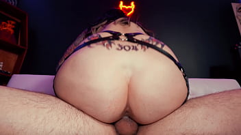 Curvy tattooed trippi rose's cum tastic time as a goth girlfriend