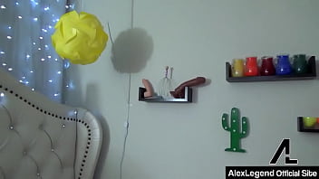 Sexy pawg bobbi dylan gets facialized by landlord alex legend