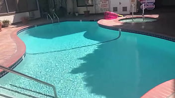 Sloppy bj time sizi sev got on her knees & milks plumber rome major