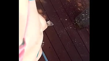 La necesitaba ducha juntos o miedo #verano #bikini #bikinirosa #duchaalairelibre #chicas #soytuprincesa