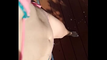 La necesitaba ducha juntos o miedo #verano #bikini #bikinirosa #duchaalairelibre #chicas #soytuprincesa