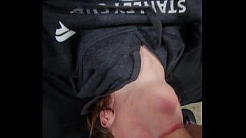 He leaves a huge creampie in wifes pussy