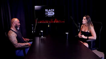 Gosta do pau médio já parou uma gravação por causa da posição o cliente não queria pagar e ficou sem retorno por motivo de agatha mama watch sheer red