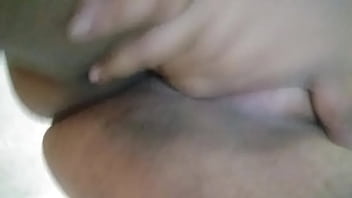 Me manda videitos calientes