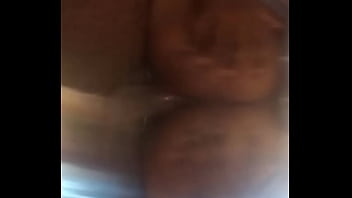 Elle aime baisée sur ma queue