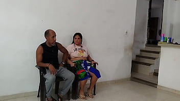 ¡el dueño de la casa viene a buscar la renta del mes ¡le ofrecí mi cuerpo y aceptó ¡dame fuerte viejo sucio duele pero dame fuerte sí fuerte