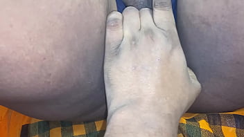 Bhabhi ko devar ne kitchen se bedroom me bulakar choda viral hindi sex mms hindi voice