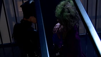 Katwoman jennifer dark prowls into a prison cage 3way