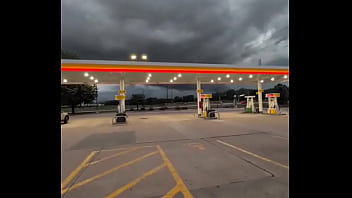 Storms rolling in anyone on here an actual storm tornado chaser i'm dead serious about that too my step mom and i used t