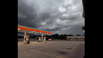 Storms rolling in anyone on here an actual storm tornado chaser i'm dead serious about that too my step mom and i used t