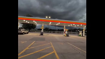 Storms rolling in anyone on here an actual storm tornado chaser i'm dead serious about that too my step mom and i used t