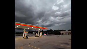 Storms rolling in anyone on here an actual storm tornado chaser i'm dead serious about that too my step mom and i used t