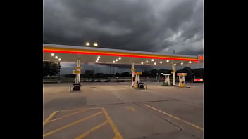 Storms rolling in anyone on here an actual storm tornado chaser i'm dead serious about that too my step mom and i used t