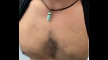 Do dia que eu trombei socyalsemcamisa no banheirão e fiz ele engolir minha rola todinha video completo pelo link