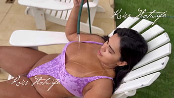 Listen to my sexy voice in the video